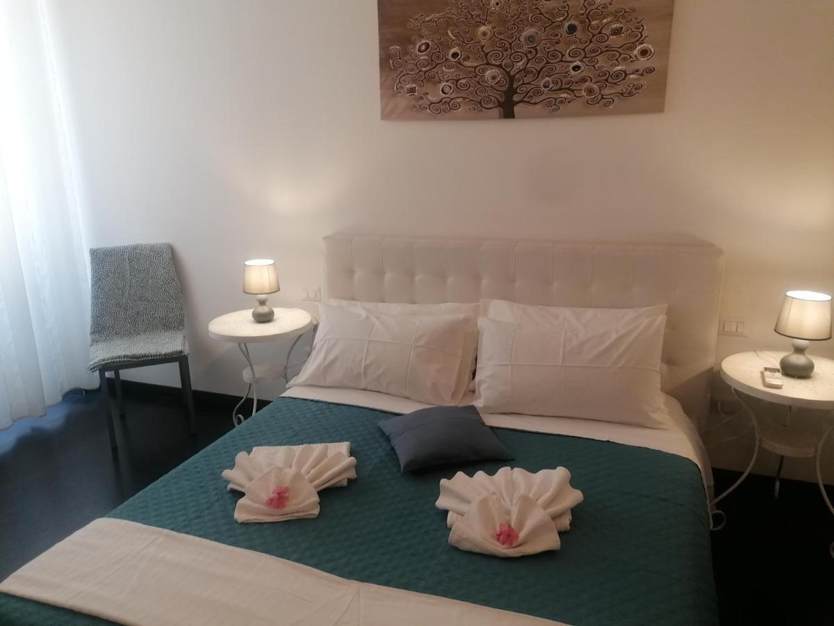 Holiday Roma Ngoại thất bức ảnh